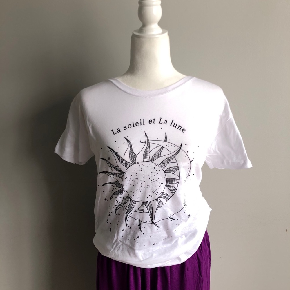 Solstice Moon Graphic Boho Tee - Picture 3 of 6